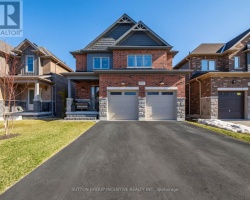 Property for Sale on 3007 Annalysse Drive, Orillia