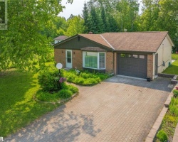 Property for Sale on 4 MAYPARK Drive, 