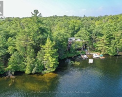 Cottage for Sale on Gloucester Pool