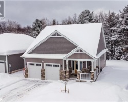 Property for Sale on 10 Dyer Crescent, Bracebridge