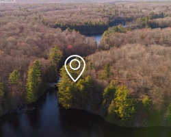 Cottage for Sale on Harris Lake