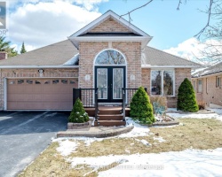 Property for Sale on 15 Hillview Drive, Kawartha Lakes (Bobcaygeon)