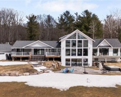 Cottage for Sale on Blanchard Lake