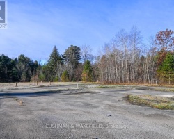 Property for Sale on 9592 Highway 11, Severn (Washago)