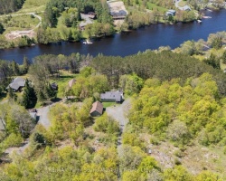 Cottage for Sale on Manitouwabing Lake