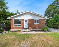 Property for Sale on 138 SIMCOE STREET, 