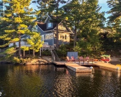 Cottage for Sale on Kahshe Lake