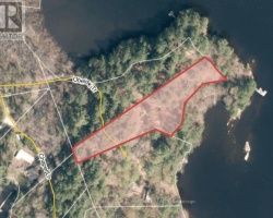 Cottage for Sale on Davis Lake