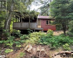 Cottage for Sale on Smoke Lake