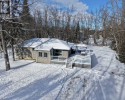 Cottage for Sale on Sturgeon Lake