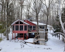 Cottage for Sale on Six Mile Lake