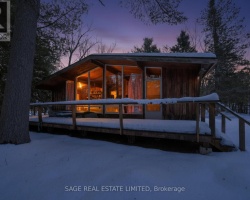 Cottage for Sale on Black River