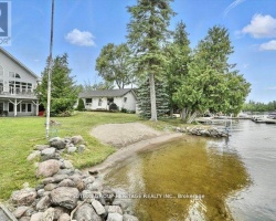 Cottage for Sale on Sturgeon Lake