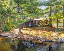 Cottage for Sale on Dickie Lake