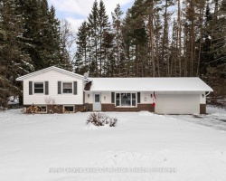 Property for Sale on 5 BROBST FOREST CRESCENT, 