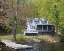 Cottage for Sale on Raven Lake