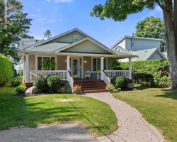 Cottage for Sale on Lake Simcoe