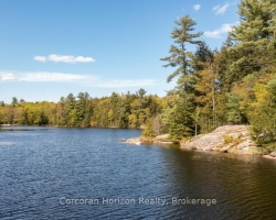 Cottage for Sale on Six Mile Lake