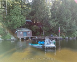 Cottage for Sale on Wood Lake