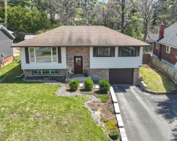 Property for Sale on 130 Oriole Crescent, Gravenhurst (Muskoka (S))
