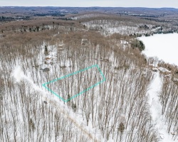 Property for Sale on Lt 51 Wenona Lake Road, Dysart et al (Dudley)