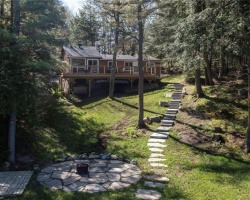 Cottage for Sale on Gibson Lake