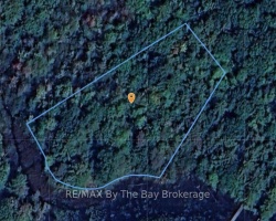 Cottage for Sale on Gloucester Pool