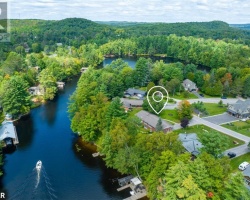 Cottage for Sale on Muskoka River