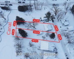 Cottage for Sale on Lake Simcoe