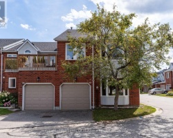 Cottage for Sale on Muskoka River