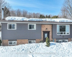 Property for Sale on 10 Conder Drive, Oro-Medonte
